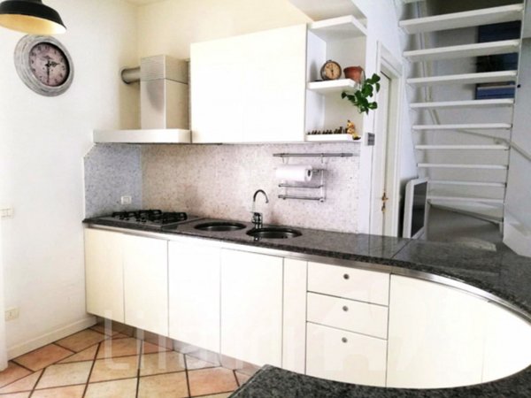 appartamento in vendita a Torri del Benaco