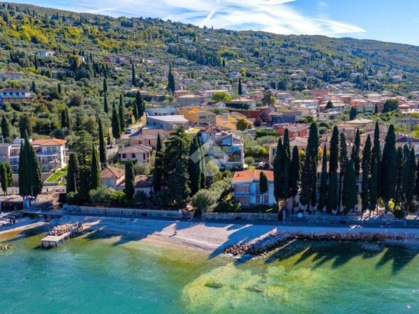 appartamento in vendita a Torri del Benaco