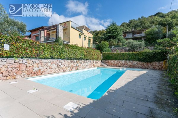 appartamento in vendita a Torri del Benaco in zona Albisano