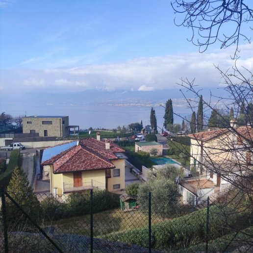 appartamento in vendita a Torri del Benaco in zona Albisano