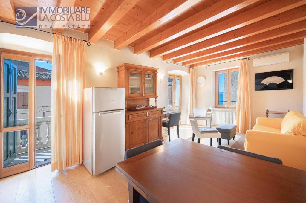 appartamento in vendita a Torri del Benaco