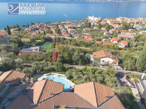 appartamento in vendita a Torri del Benaco in zona Albisano