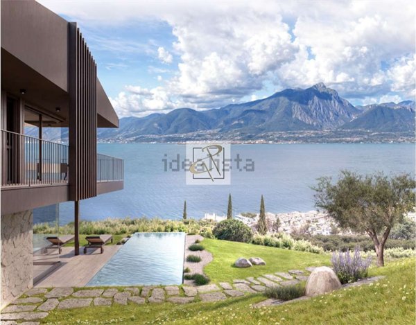 casa indipendente in vendita a Torri del Benaco in zona Albisano