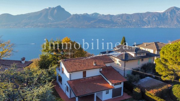 casa indipendente in vendita a Torri del Benaco in zona Albisano