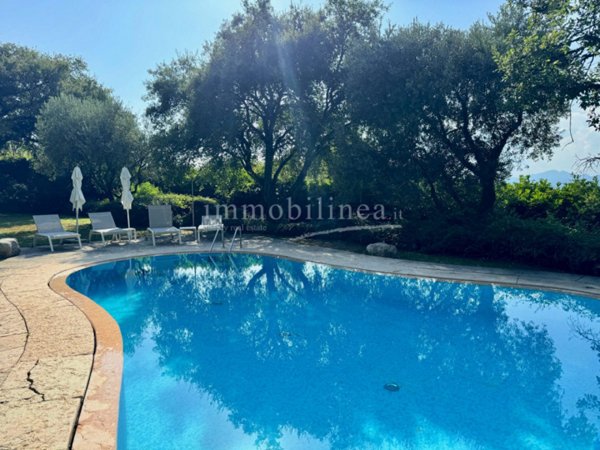 casa indipendente in vendita a Torri del Benaco in zona Albisano