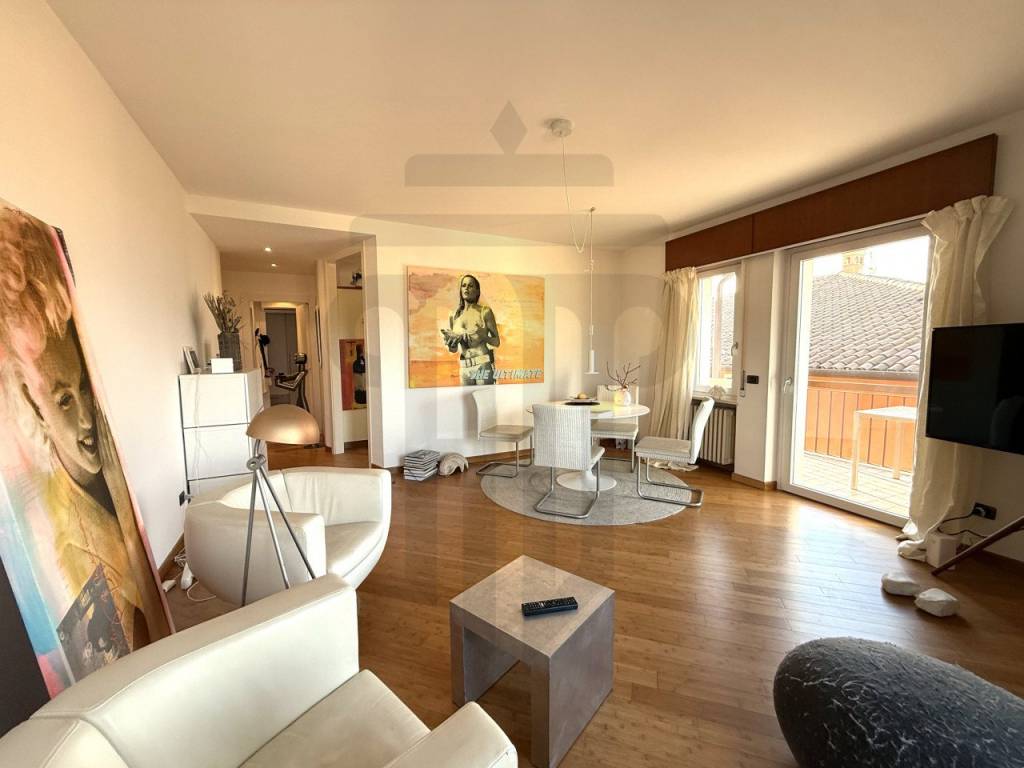 appartamento in vendita a Torri del Benaco