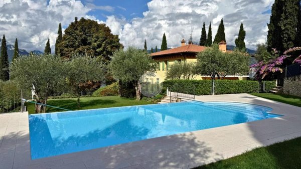 appartamento in vendita a Torri del Benaco