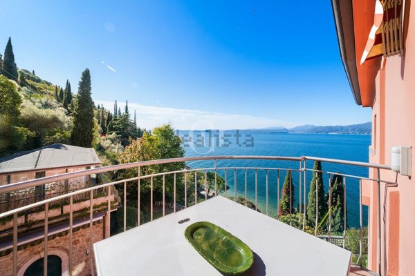 appartamento in vendita a Torri del Benaco