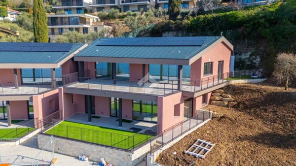 appartamento in vendita a Torri del Benaco