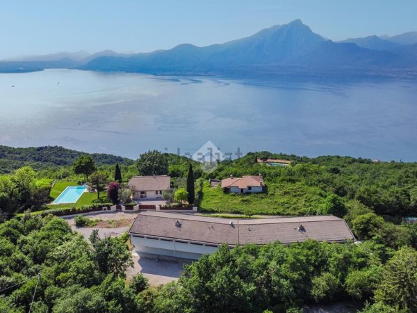 appartamento in vendita a Torri del Benaco