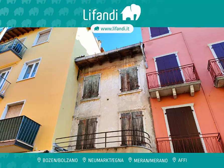 casa indipendente in vendita a Torri del Benaco