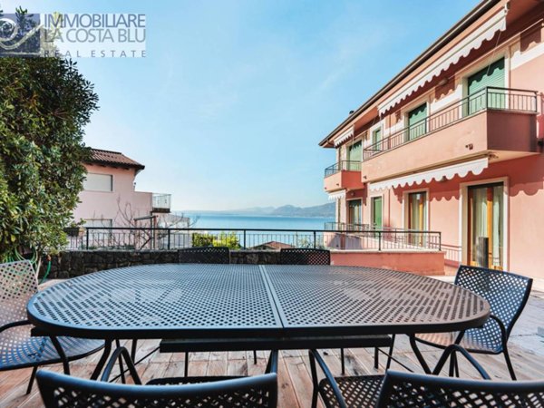 appartamento in vendita a Torri del Benaco