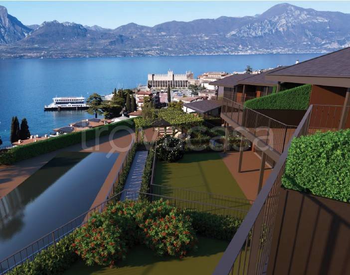appartamento in vendita a Torri del Benaco in zona Pai