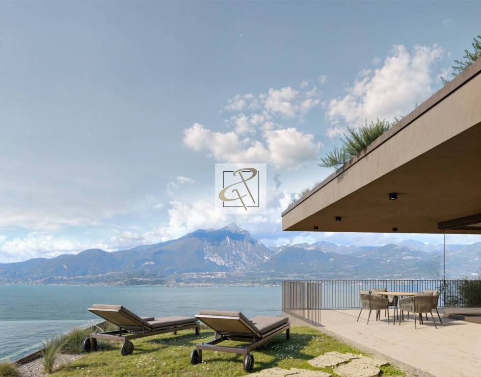 casa indipendente in vendita a Torri del Benaco