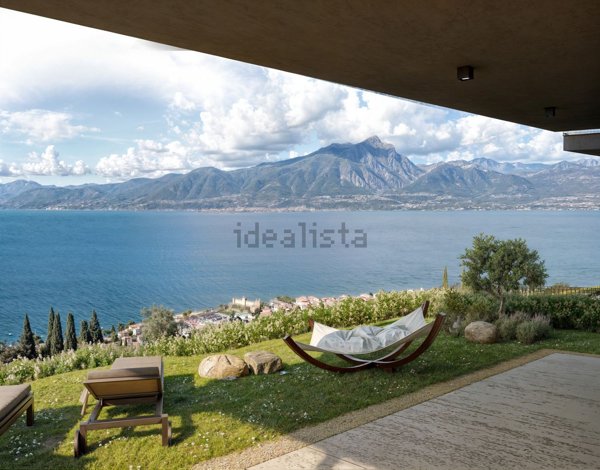 casa indipendente in vendita a Torri del Benaco in zona Albisano