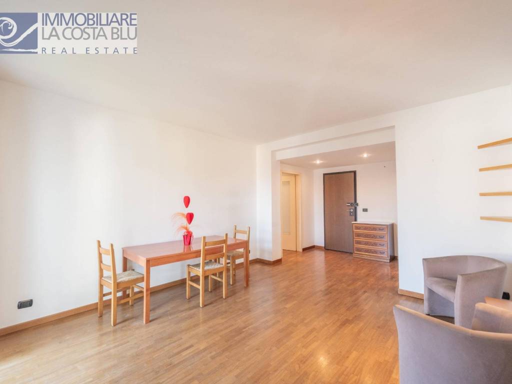 appartamento in vendita a Torri del Benaco