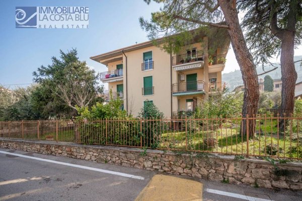 appartamento in vendita a Torri del Benaco