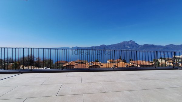 appartamento in vendita a Torri del Benaco