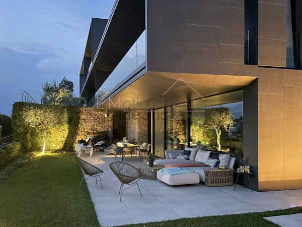 appartamento in vendita a Torri del Benaco