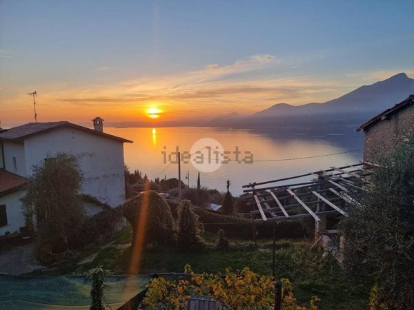 appartamento in vendita a Torri del Benaco