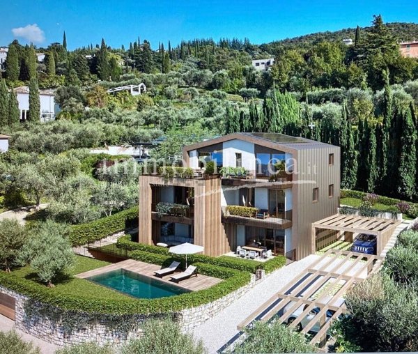 appartamento in vendita a Torri del Benaco