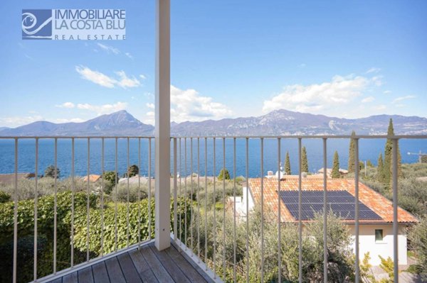 casa indipendente in vendita a Torri del Benaco in zona Pai