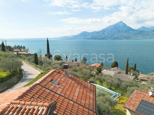 casa indipendente in vendita a Torri del Benaco in zona Pai