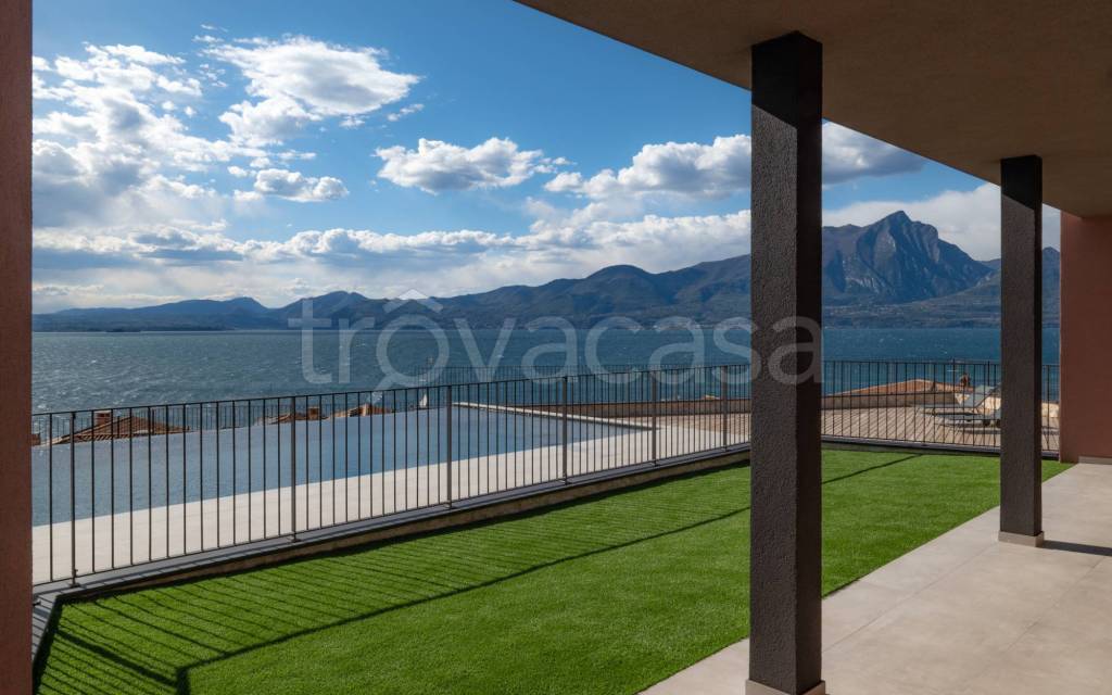 appartamento in vendita a Torri del Benaco