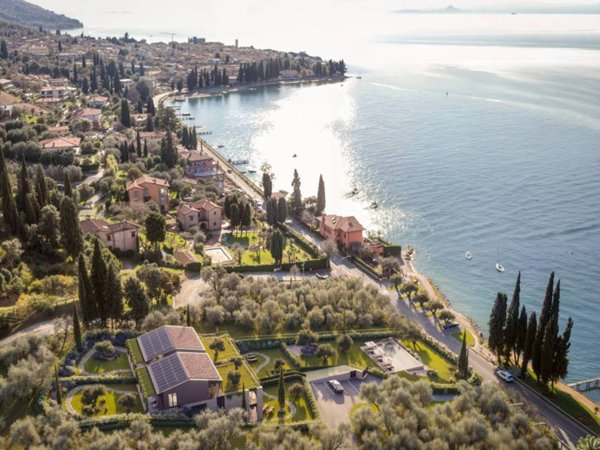 appartamento in vendita a Torri del Benaco