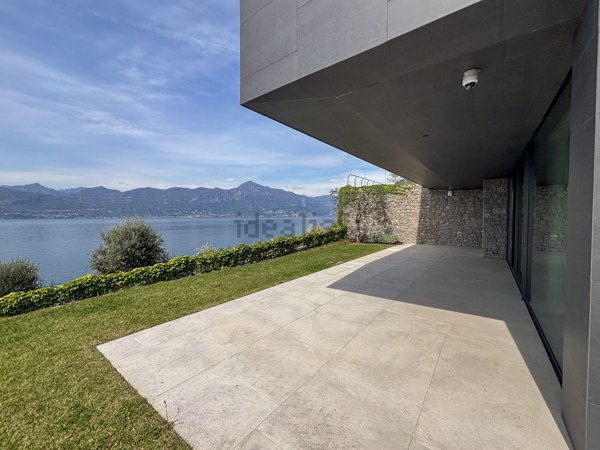 appartamento in vendita a Torri del Benaco