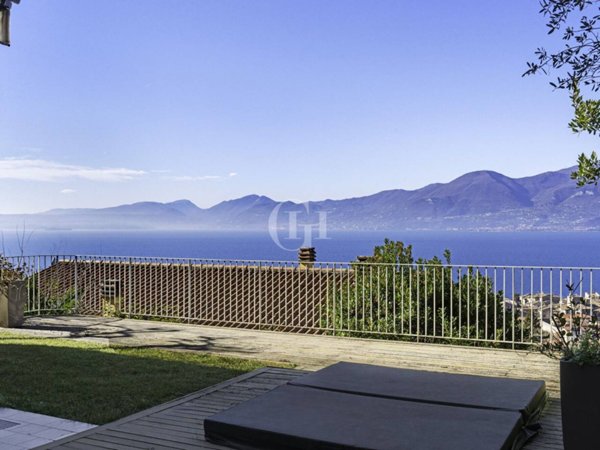 appartamento in vendita a Torri del Benaco