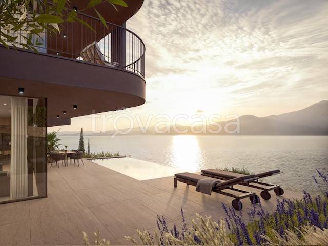 casa indipendente in vendita a Torri del Benaco in zona Albisano