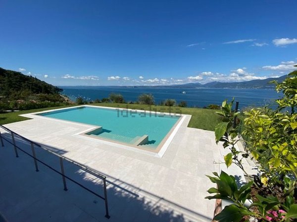 appartamento in vendita a Torri del Benaco