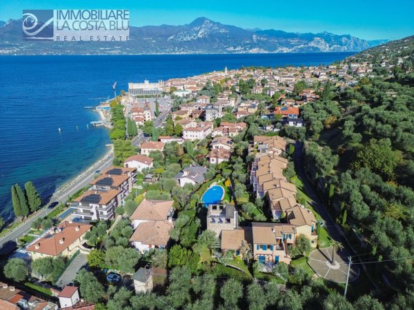 appartamento in vendita a Torri del Benaco in zona Albisano