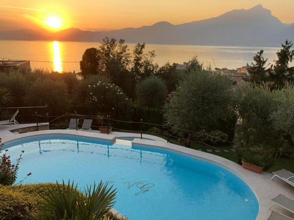 appartamento in vendita a Torri del Benaco