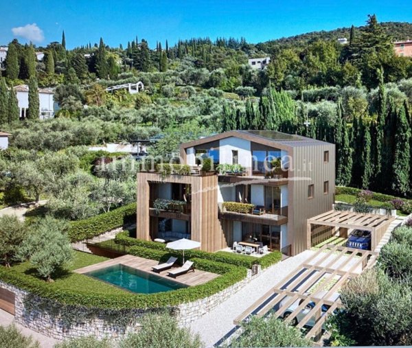 appartamento in vendita a Torri del Benaco