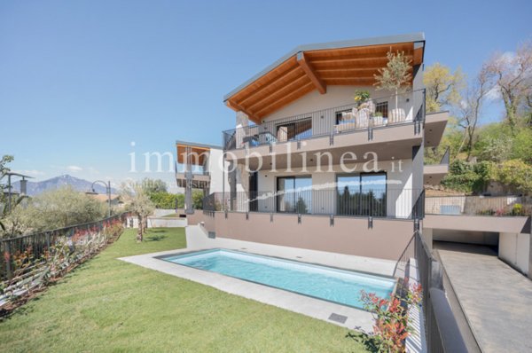 appartamento in vendita a Torri del Benaco in zona Albisano