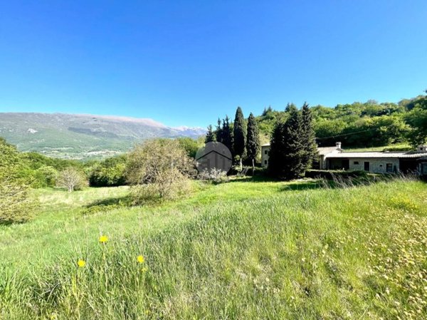 casale in vendita a Torri del Benaco