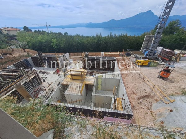 appartamento in vendita a Torri del Benaco in zona Albisano