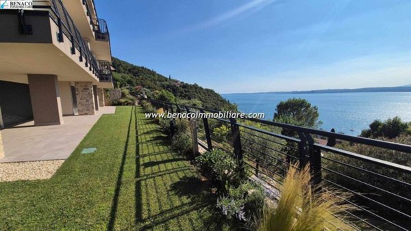 appartamento in vendita a Torri del Benaco in zona Albisano