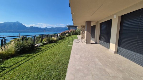 appartamento in vendita a Torri del Benaco in zona Albisano