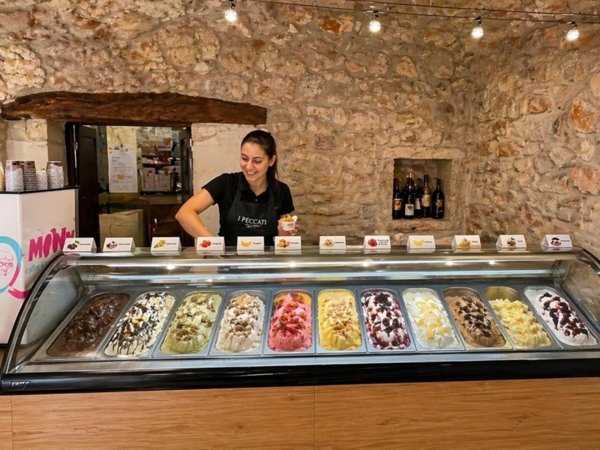 negozio in vendita a Torri del Benaco