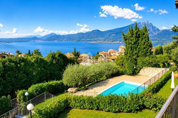 appartamento in vendita a Torri del Benaco in zona Albisano