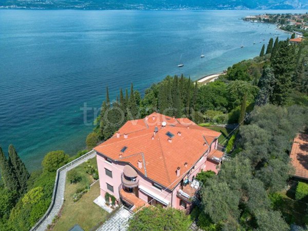 appartamento in vendita a Torri del Benaco