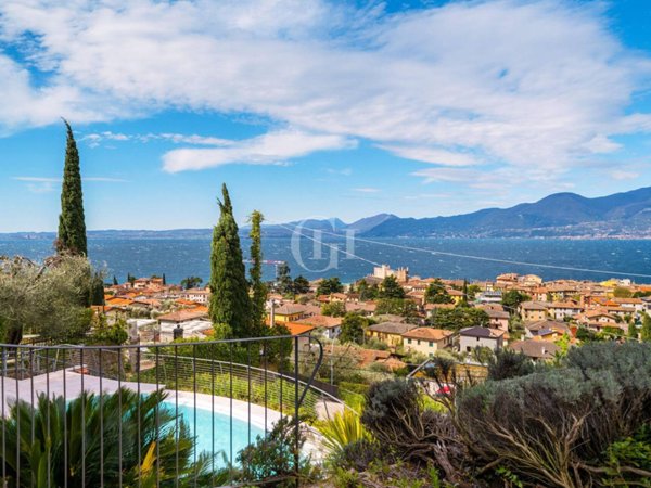 appartamento in vendita a Torri del Benaco