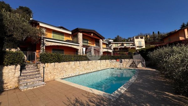 appartamento in vendita a Torri del Benaco in zona Albisano