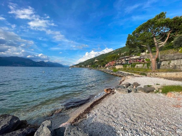appartamento in vendita a Torri del Benaco in zona Pai