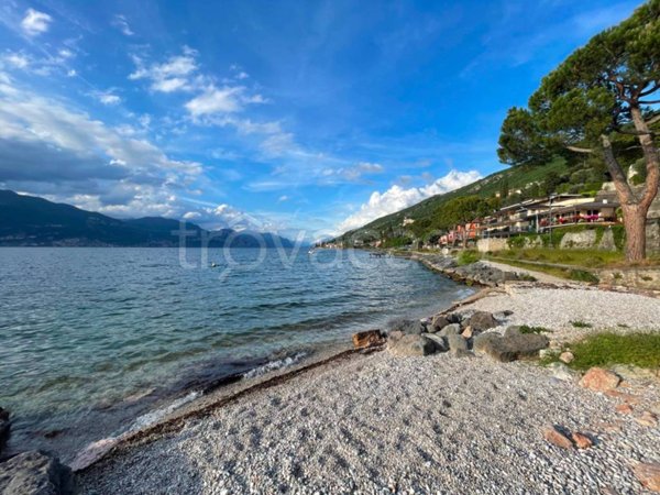 appartamento in vendita a Torri del Benaco in zona Pai