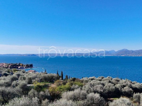 casa indipendente in vendita a Torri del Benaco in zona Albisano
