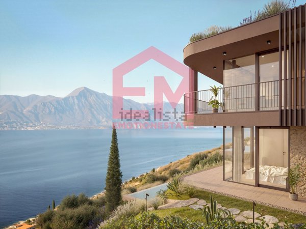 casa indipendente in vendita a Torri del Benaco in zona Albisano